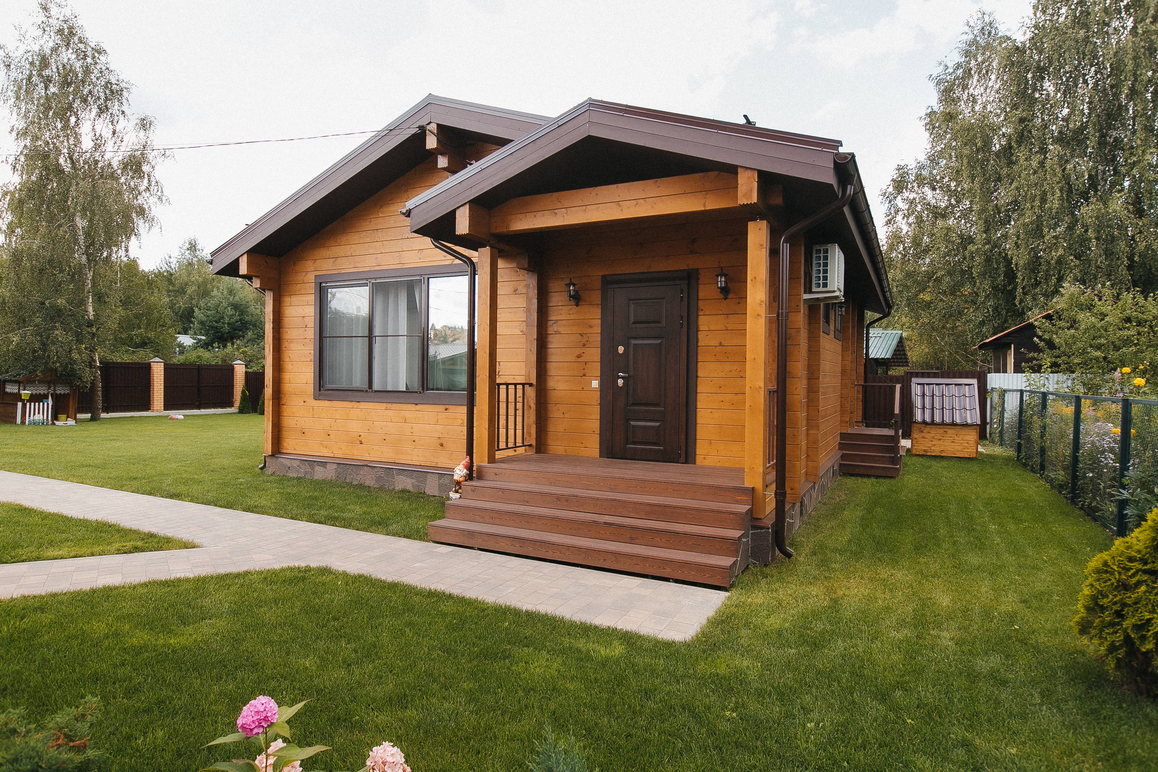 Дом с баней из клееного бруса